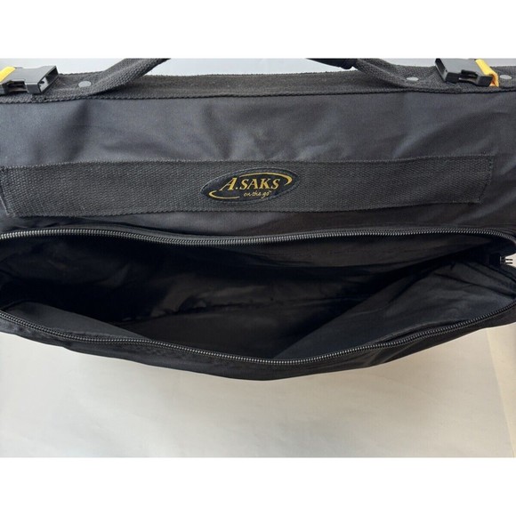 A. Saks Lightweight 46” Expandable Garment Bag NWT - Picture 8 of 13